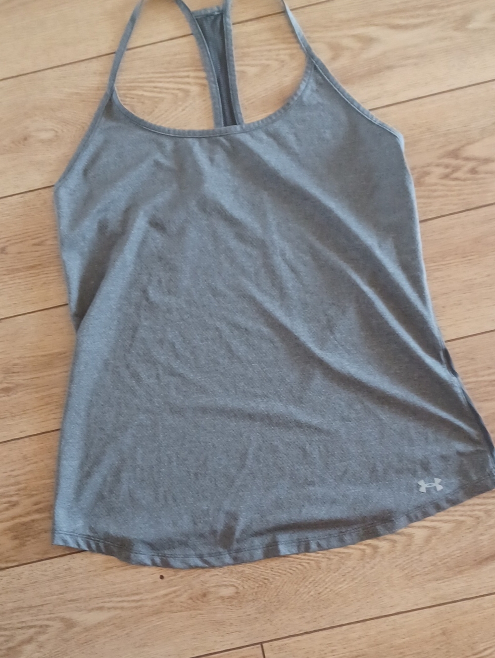 Under Armour Women's Heather Gray Racerback Tank - Lightweight Training Top EUC